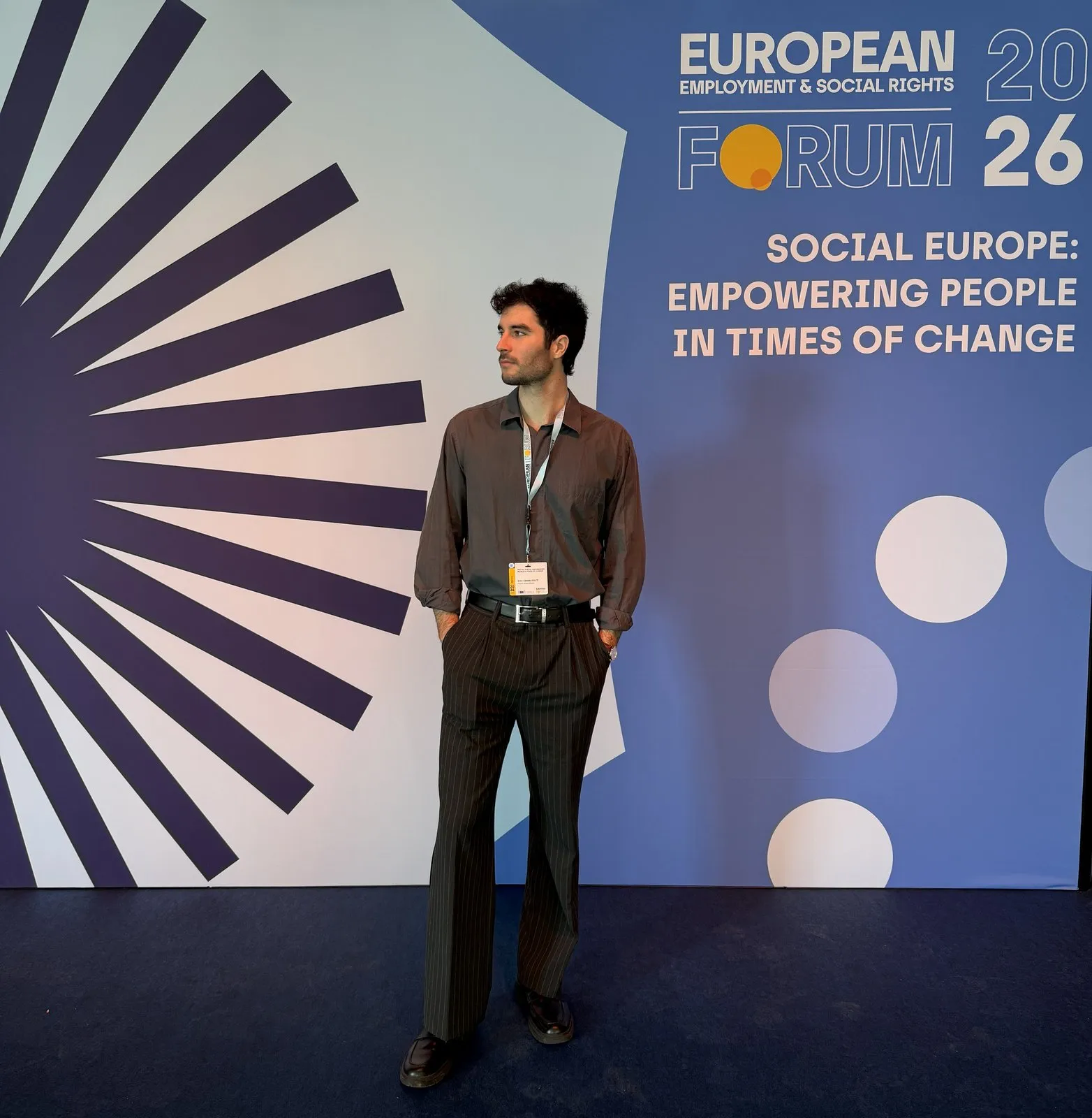dr. Balázs Áron a European Employment & Social Rights Forum molinója előtt
